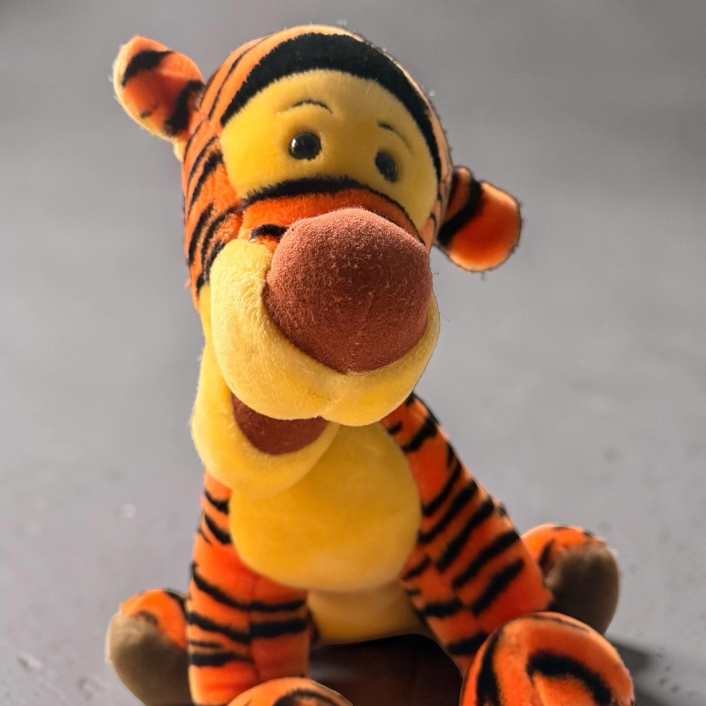 80s Vintage Disney Parks Exclusive Tigger Plush 16” Black Orange Disney World - Picture 11 of 16